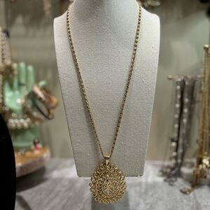 Vintage Ornate Necklace Pendant Gold Tone Chain Jewelry